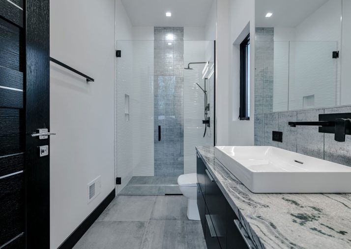 Painted bathroom in Holland residential home